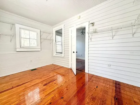 607 S Willow Avenue Tampa FL 33606