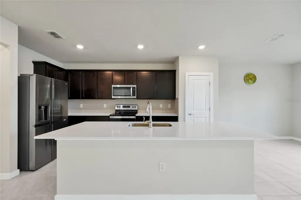 5322 Royal Point Avenue Kissimmee FL 34746