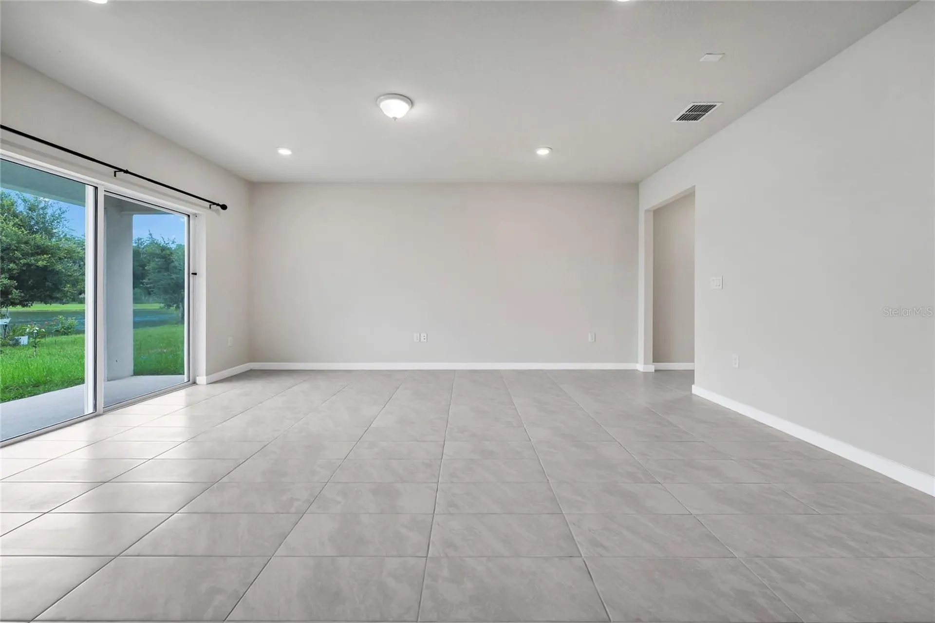 5322 Royal Point Avenue Kissimmee FL 34746