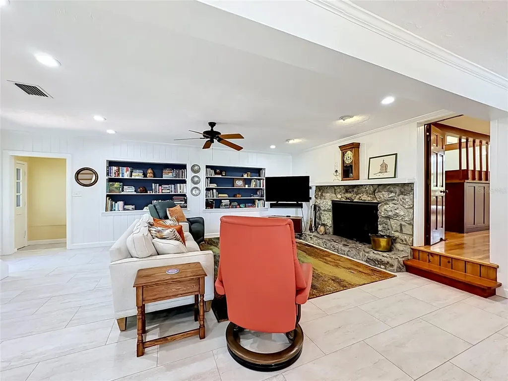 8005 17th Avenue W Bradenton FL 34209
