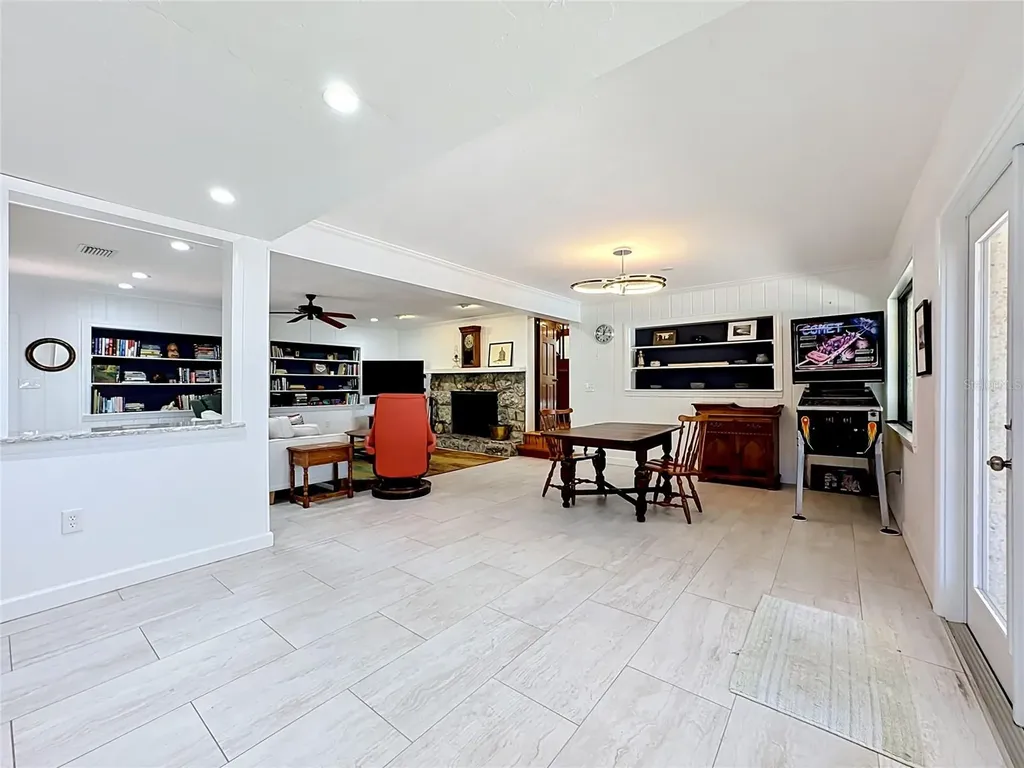 8005 17th Avenue W Bradenton FL 34209