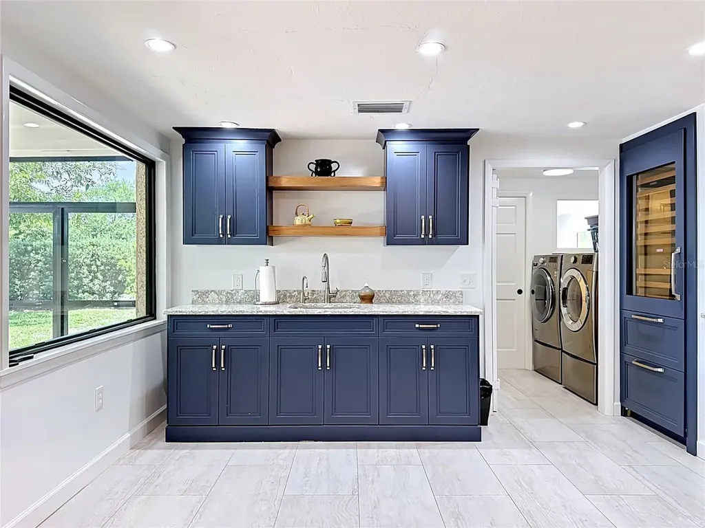 8005 17th Avenue W Bradenton FL 34209