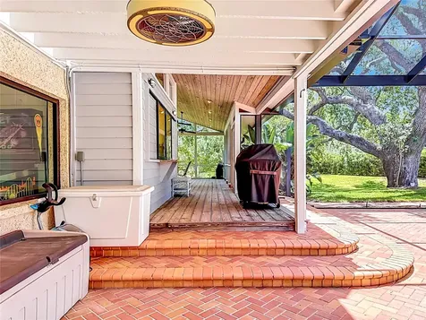 8005 17th Avenue W Bradenton FL 34209