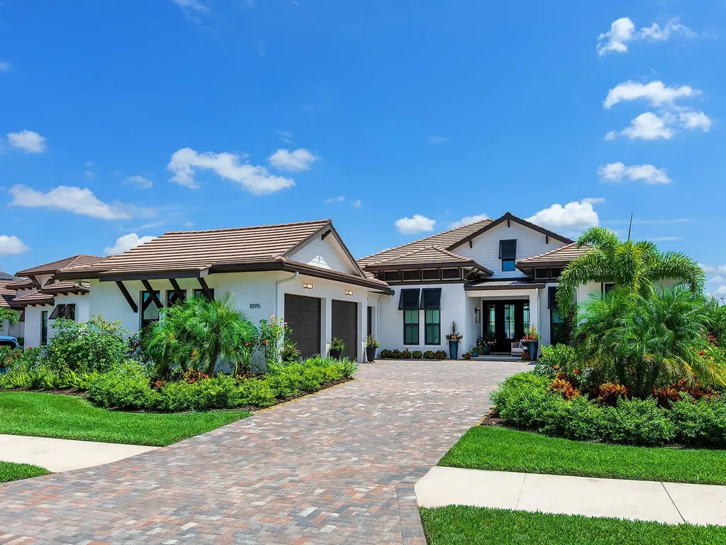1095 Blue Shell Loop Sarasota FL 34240
