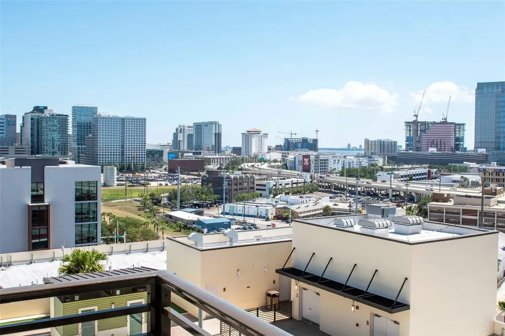 1120 E Kennedy Boulevard Tampa FL 33602
