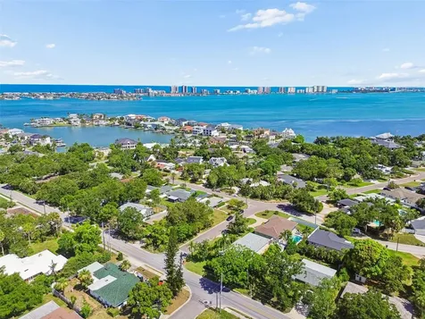1743 Eagles Nest Drive Belleair FL 33756