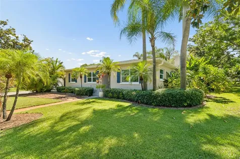1743 Eagles Nest Drive Belleair FL 33756