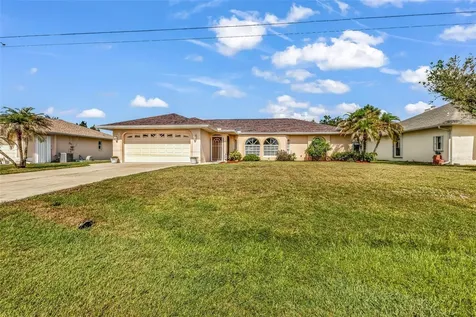 29 Seasons Drive Punta Gorda FL 33983