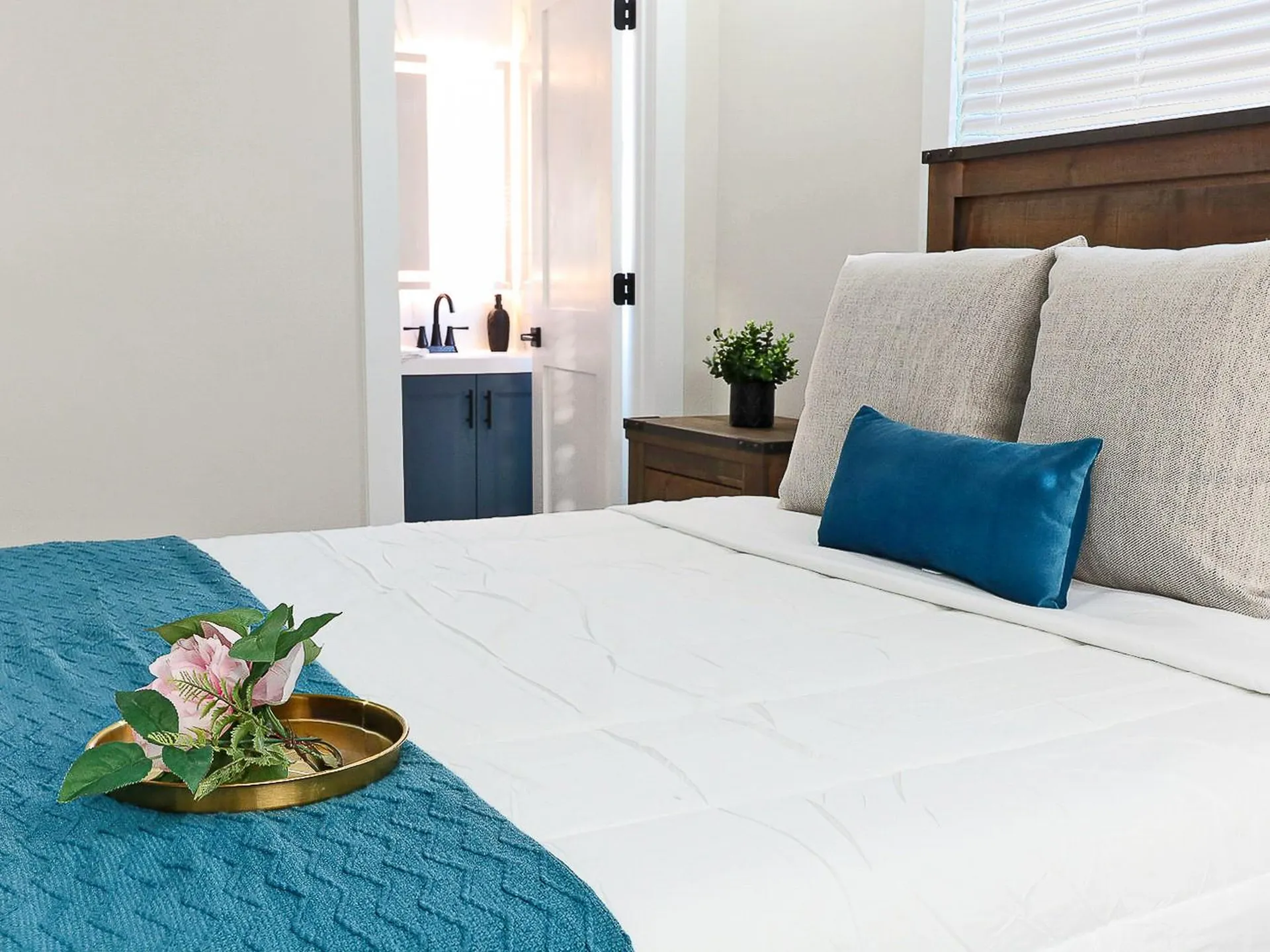 10707 Donbrese Avenue Tampa FL 33615