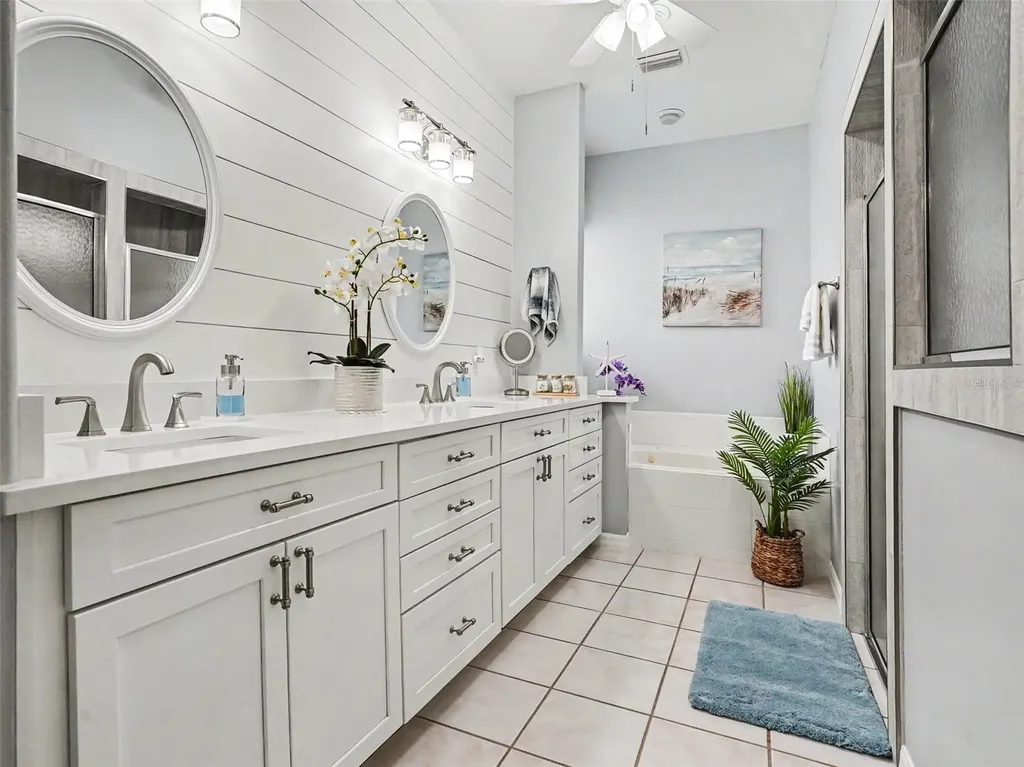 5366 Indian Ocean Loop Tavares FL 32778