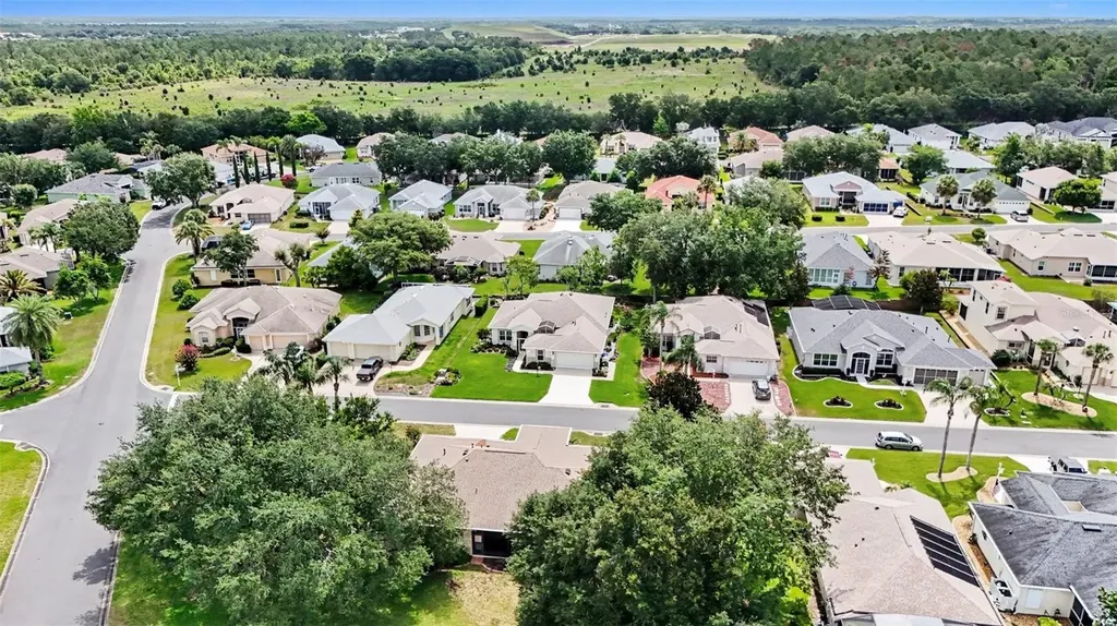 5366 Indian Ocean Loop Tavares FL 32778