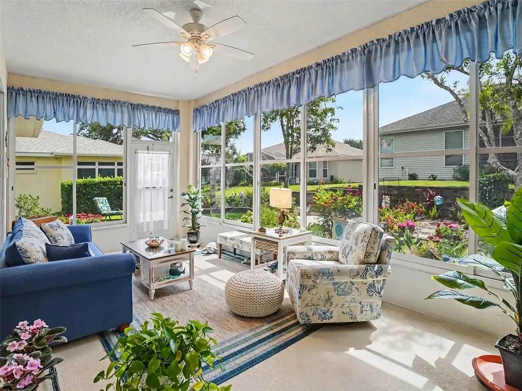 5366 Indian Ocean Loop Tavares FL 32778