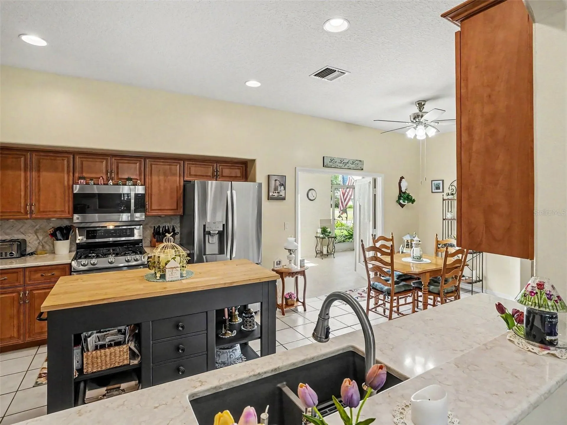 5366 Indian Ocean Loop Tavares FL 32778