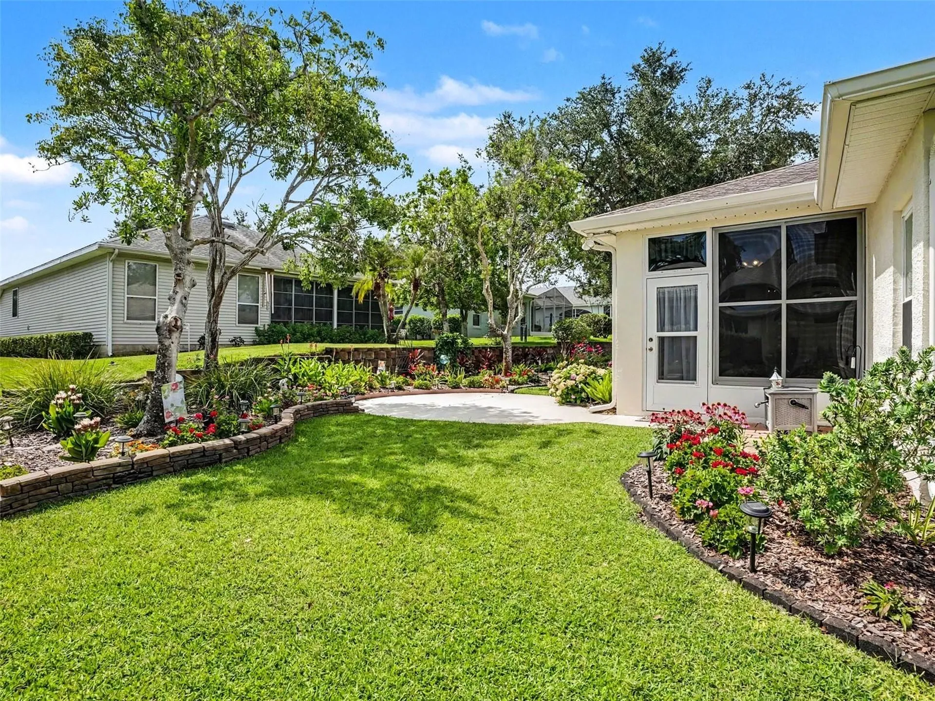 5366 Indian Ocean Loop Tavares FL 32778