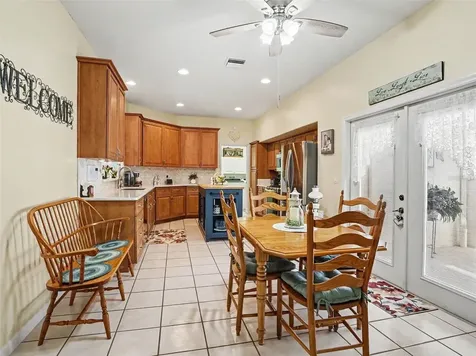 5366 Indian Ocean Loop Tavares FL 32778