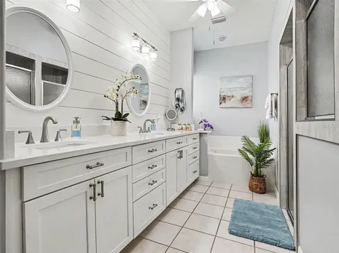 5366 Indian Ocean Loop Tavares FL 32778