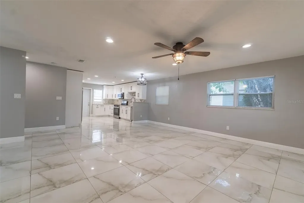 8115 N Semmes Street Tampa FL 33604
