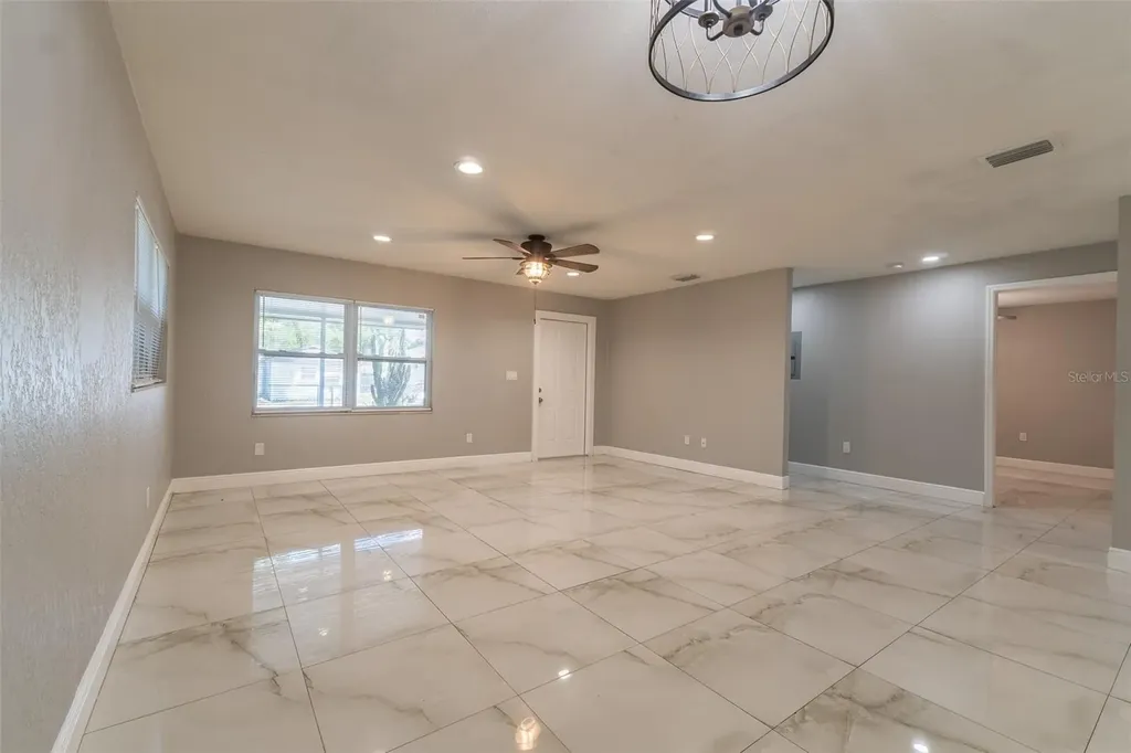8115 N Semmes Street Tampa FL 33604