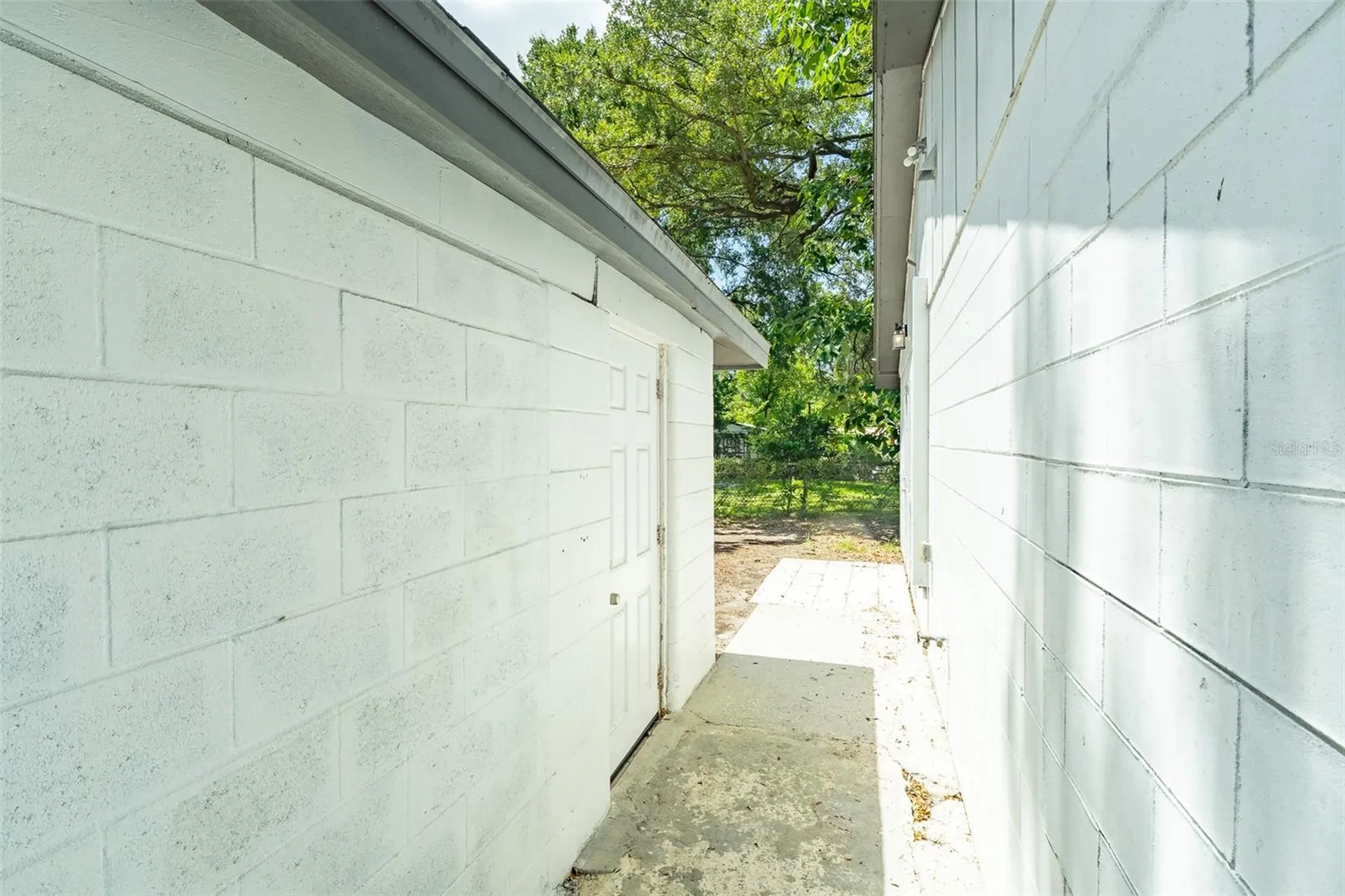 8115 N Semmes Street Tampa FL 33604
