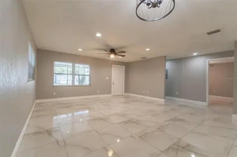8115 N Semmes Street Tampa FL 33604