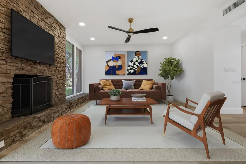 426 Fern Cliff Avenue Tampa FL 33617