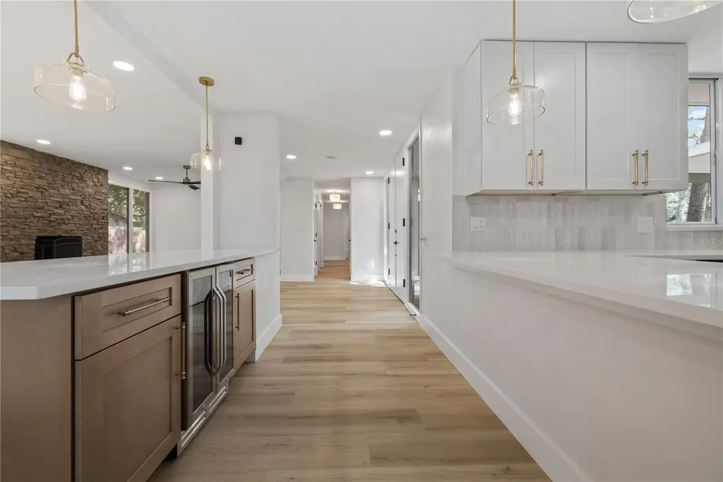426 Fern Cliff Avenue Tampa FL 33617