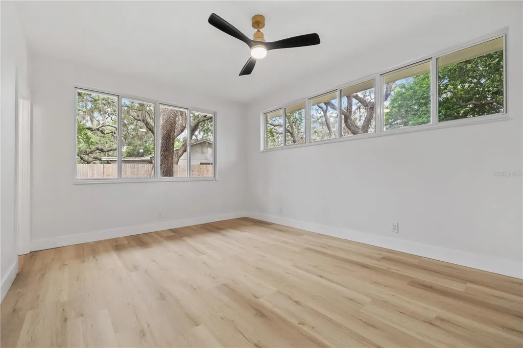426 Fern Cliff Avenue Tampa FL 33617
