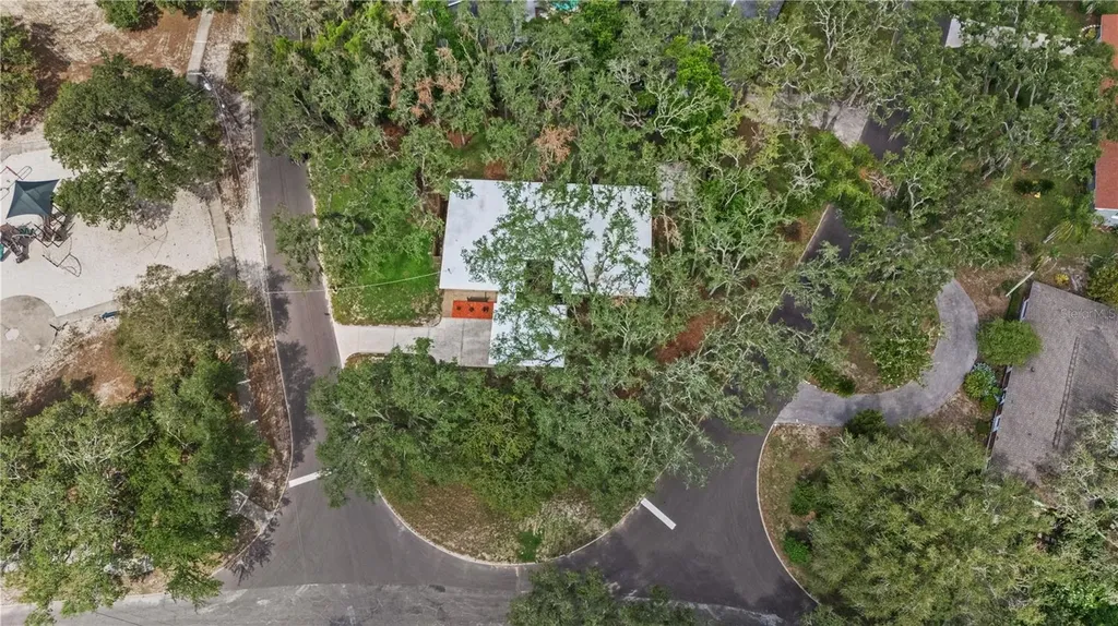 426 Fern Cliff Avenue Tampa FL 33617