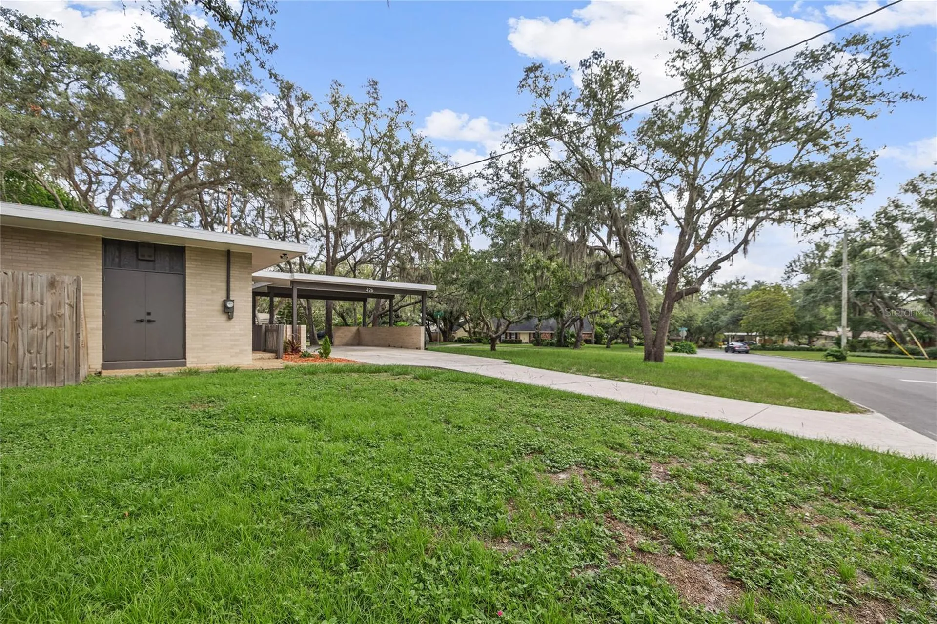 426 Fern Cliff Avenue Tampa FL 33617