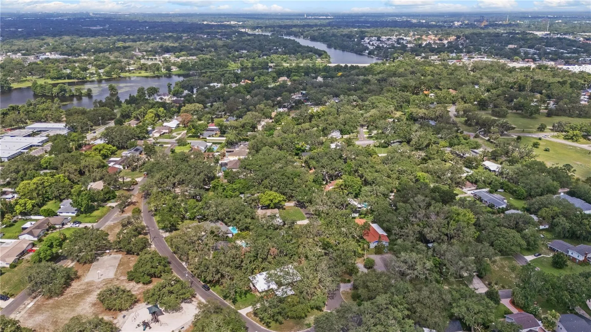 426 Fern Cliff Avenue Tampa FL 33617