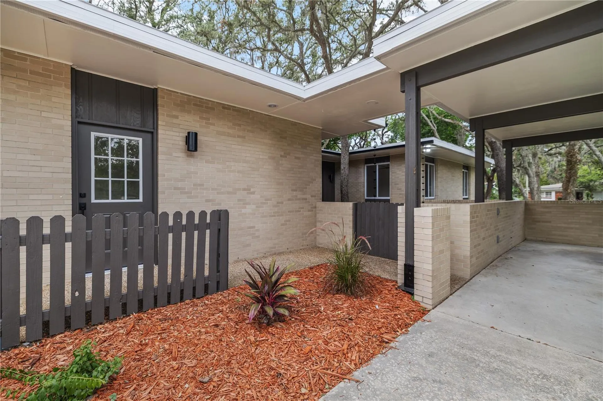 426 Fern Cliff Avenue Tampa FL 33617