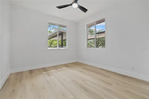 426 Fern Cliff Avenue Tampa FL 33617