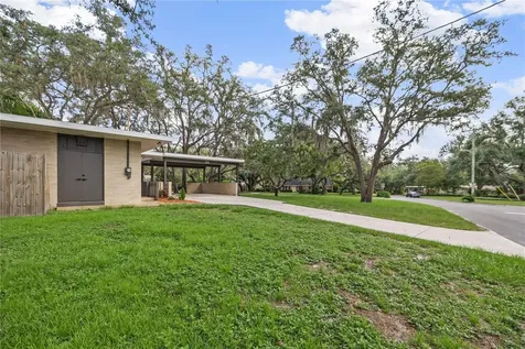 426 Fern Cliff Avenue Tampa FL 33617