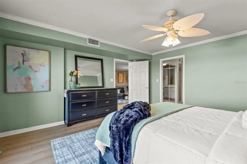 533 Marina Point Drive Daytona Beach FL 32114