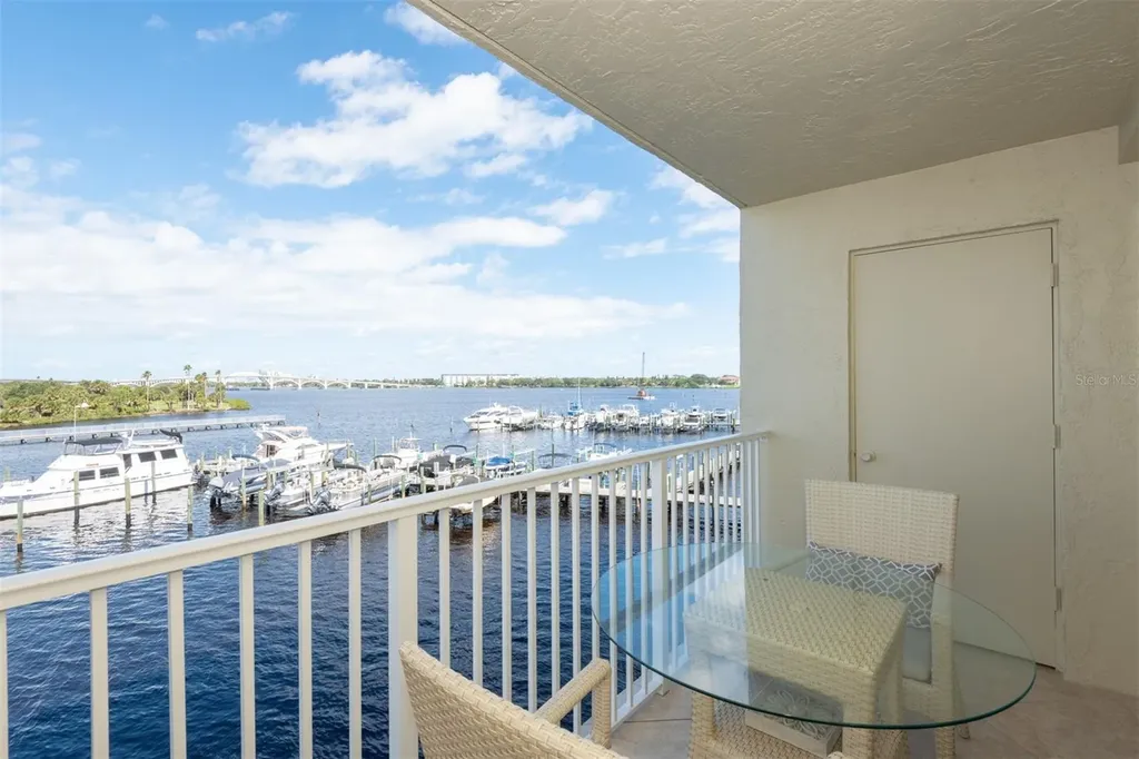 533 Marina Point Drive Daytona Beach FL 32114