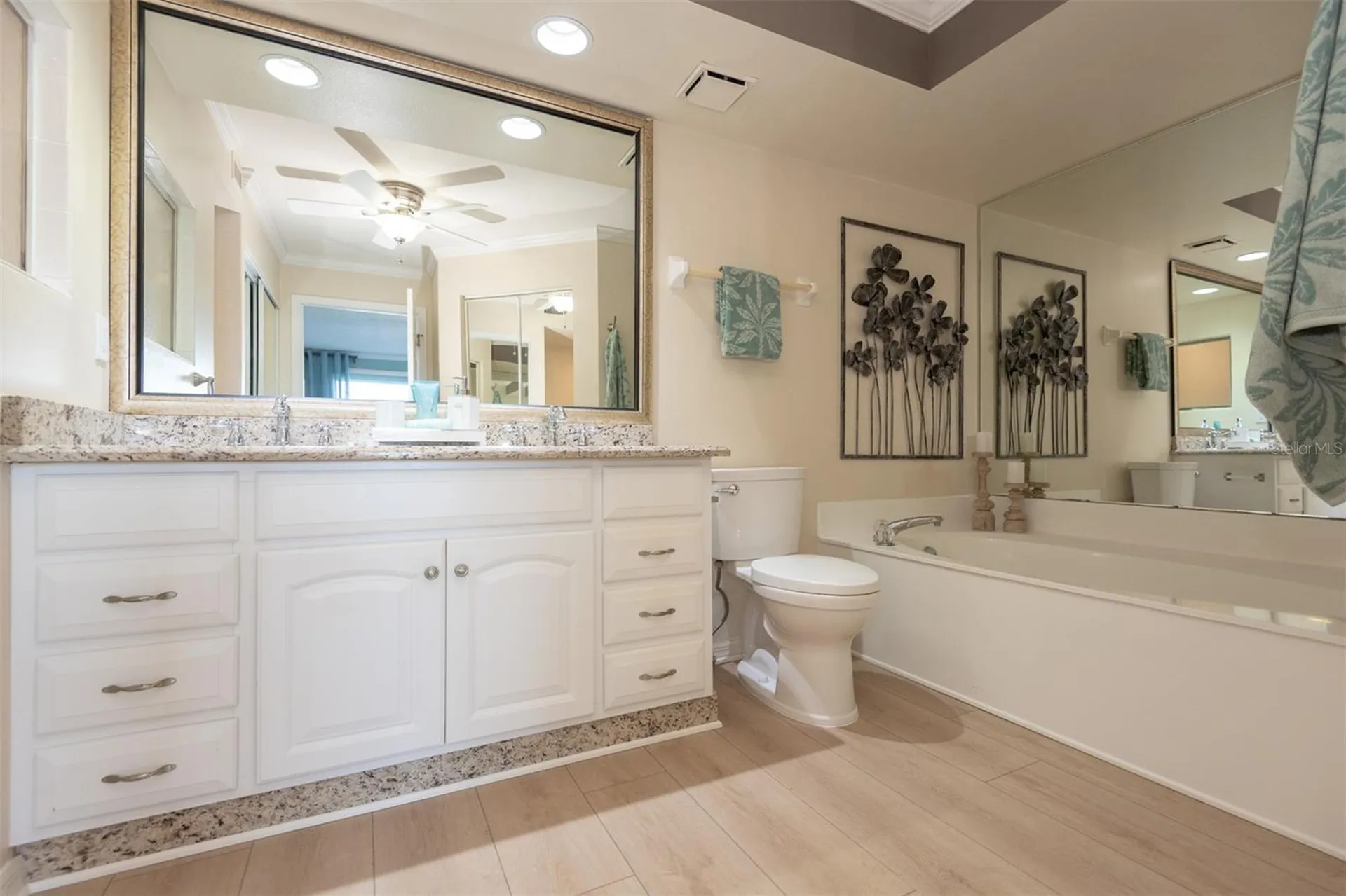 533 Marina Point Drive Daytona Beach FL 32114