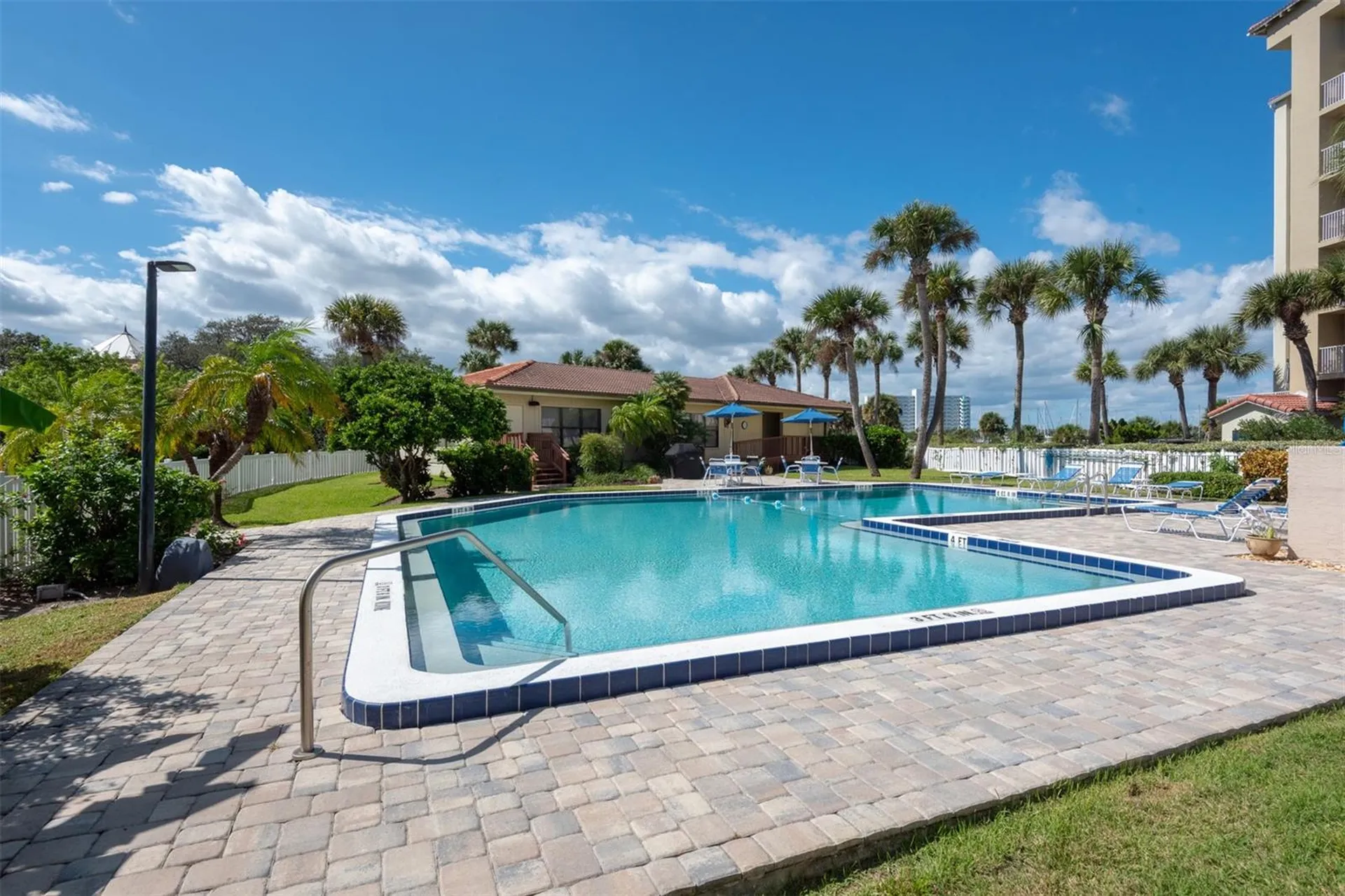 533 Marina Point Drive Daytona Beach FL 32114