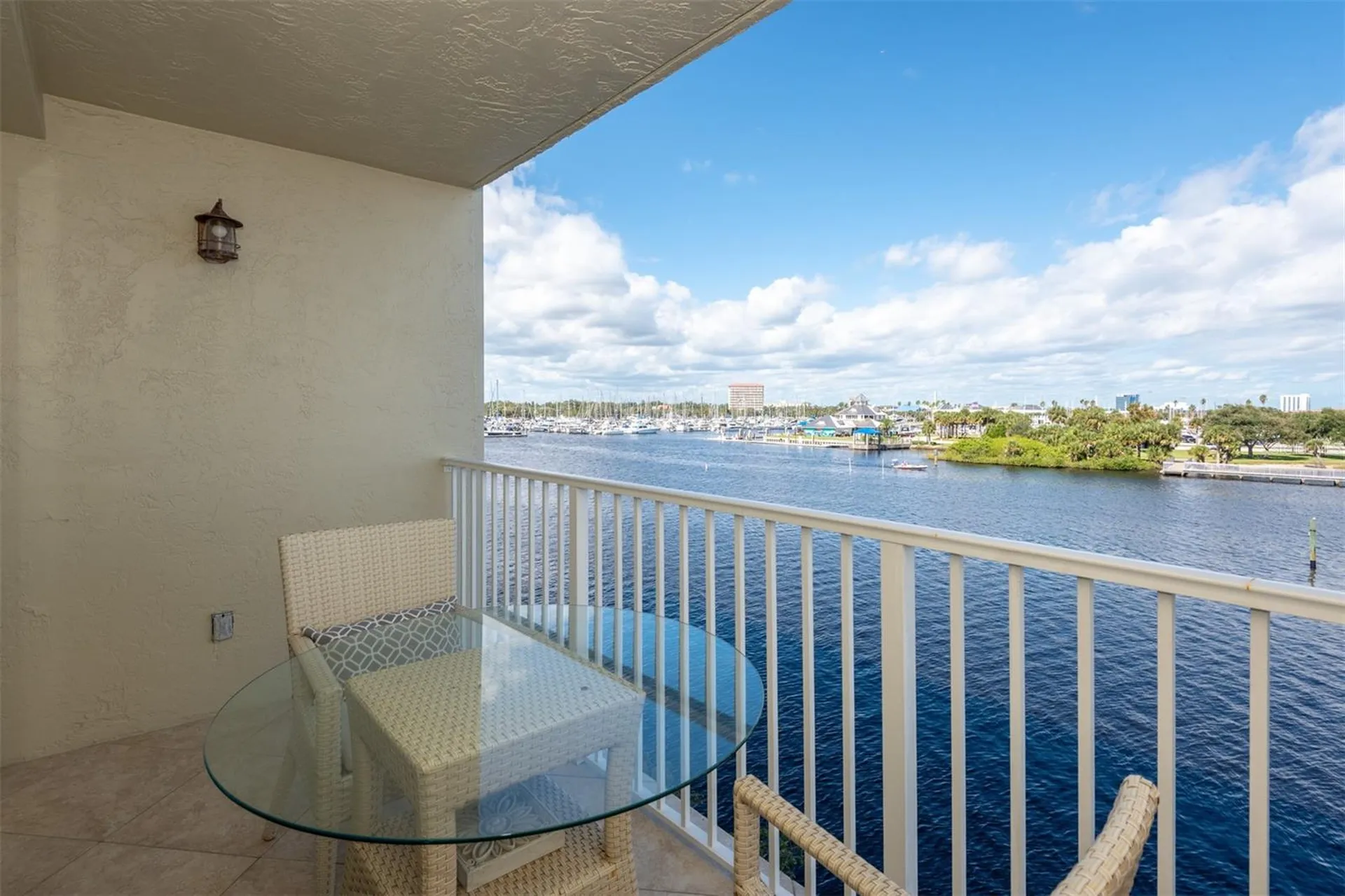 533 Marina Point Drive Daytona Beach FL 32114