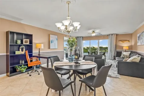 533 Marina Point Drive Daytona Beach FL 32114