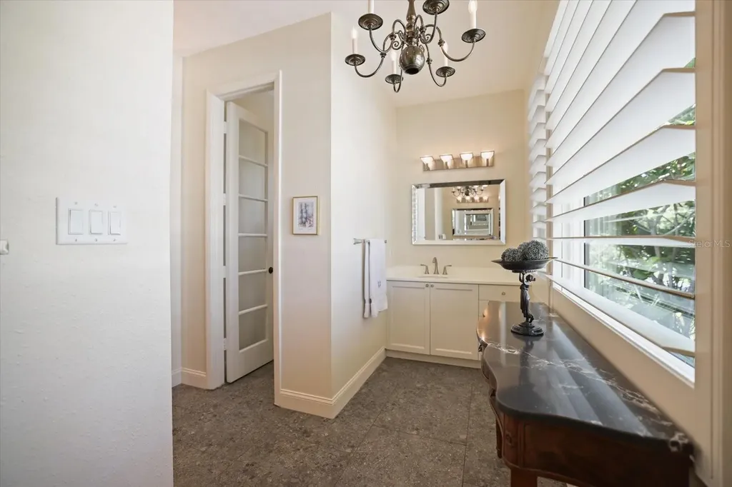 1827 Baywood Drive Sarasota FL 34231