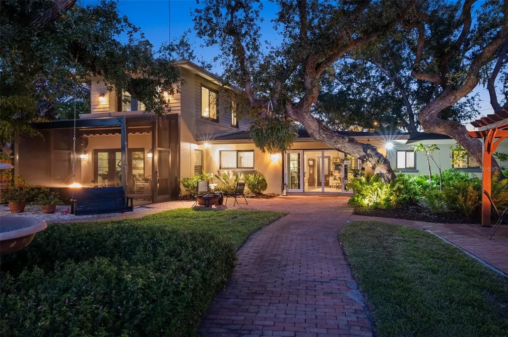 1827 Baywood Drive Sarasota FL 34231