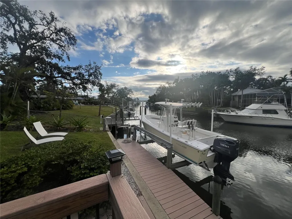 1827 Baywood Drive Sarasota FL 34231