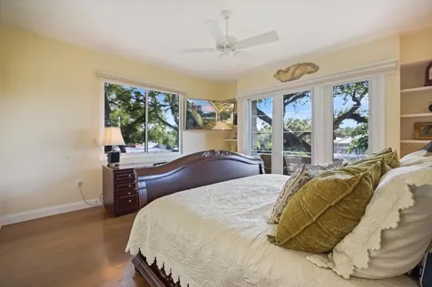 1827 Baywood Drive Sarasota FL 34231