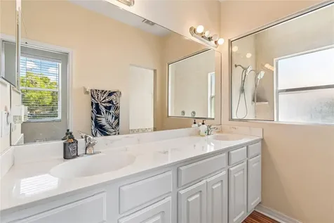 21041 Sunpoint Way Lutz FL 33558