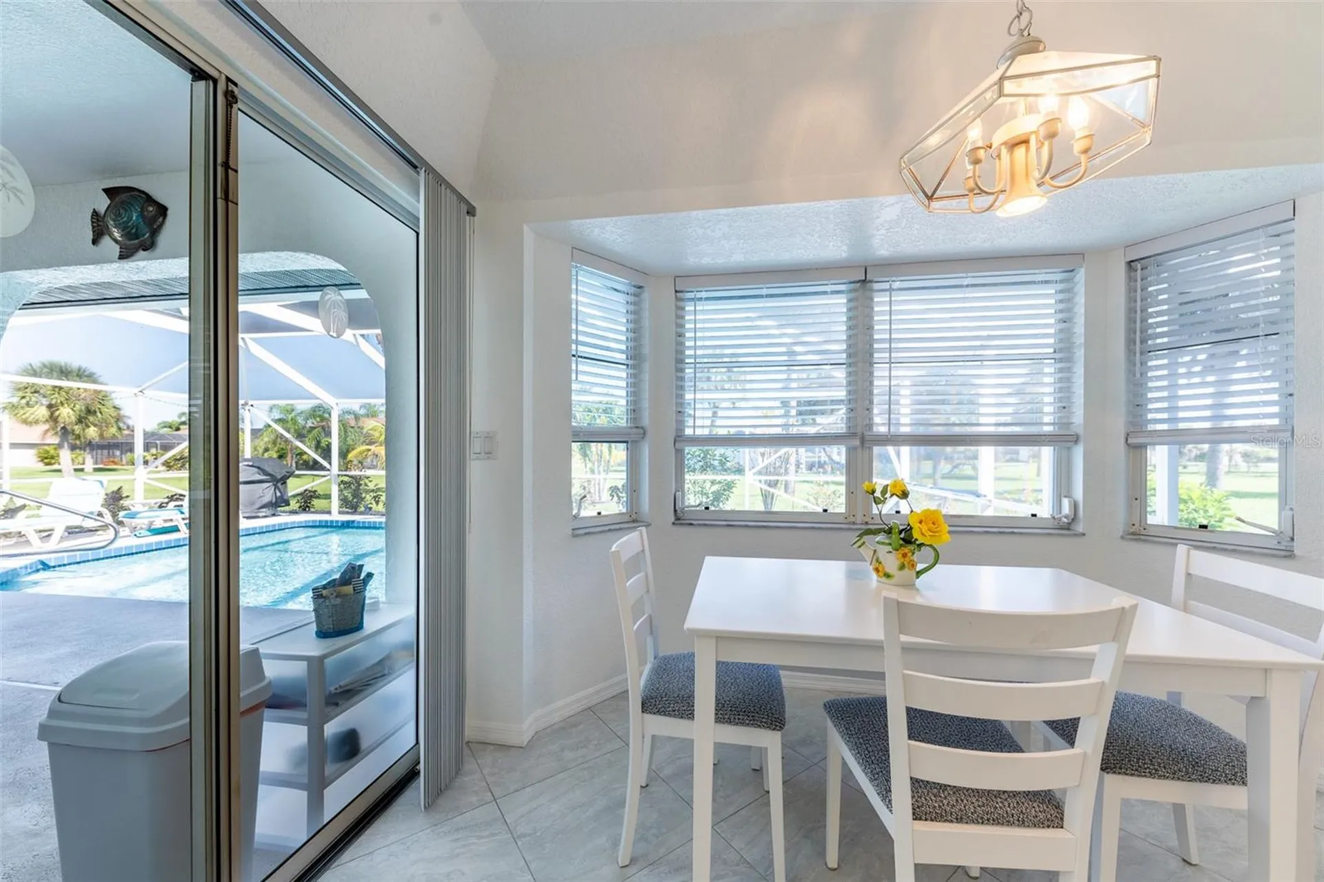 538 W Cashew Punta Gorda FL 33955