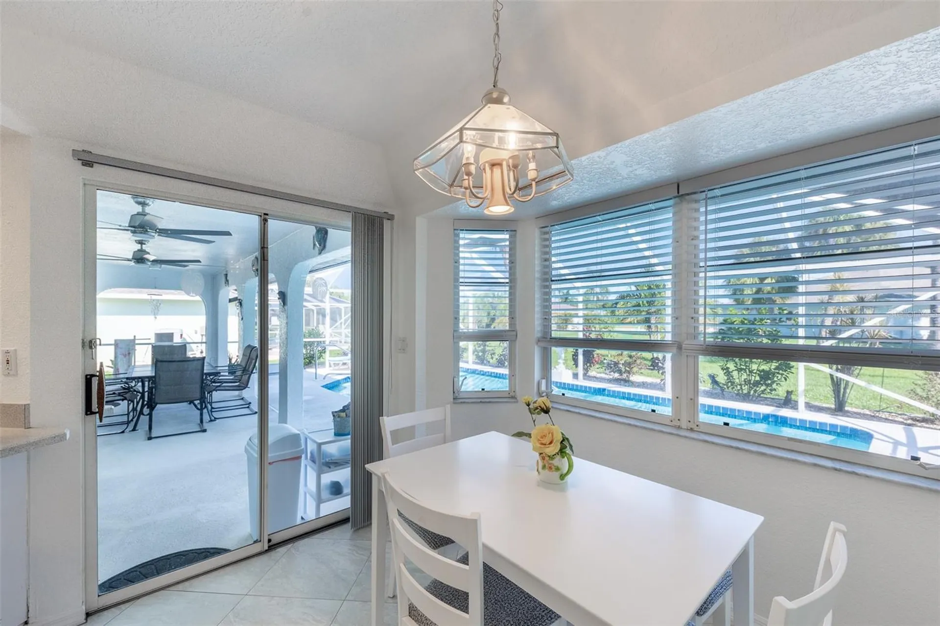 538 W Cashew Punta Gorda FL 33955