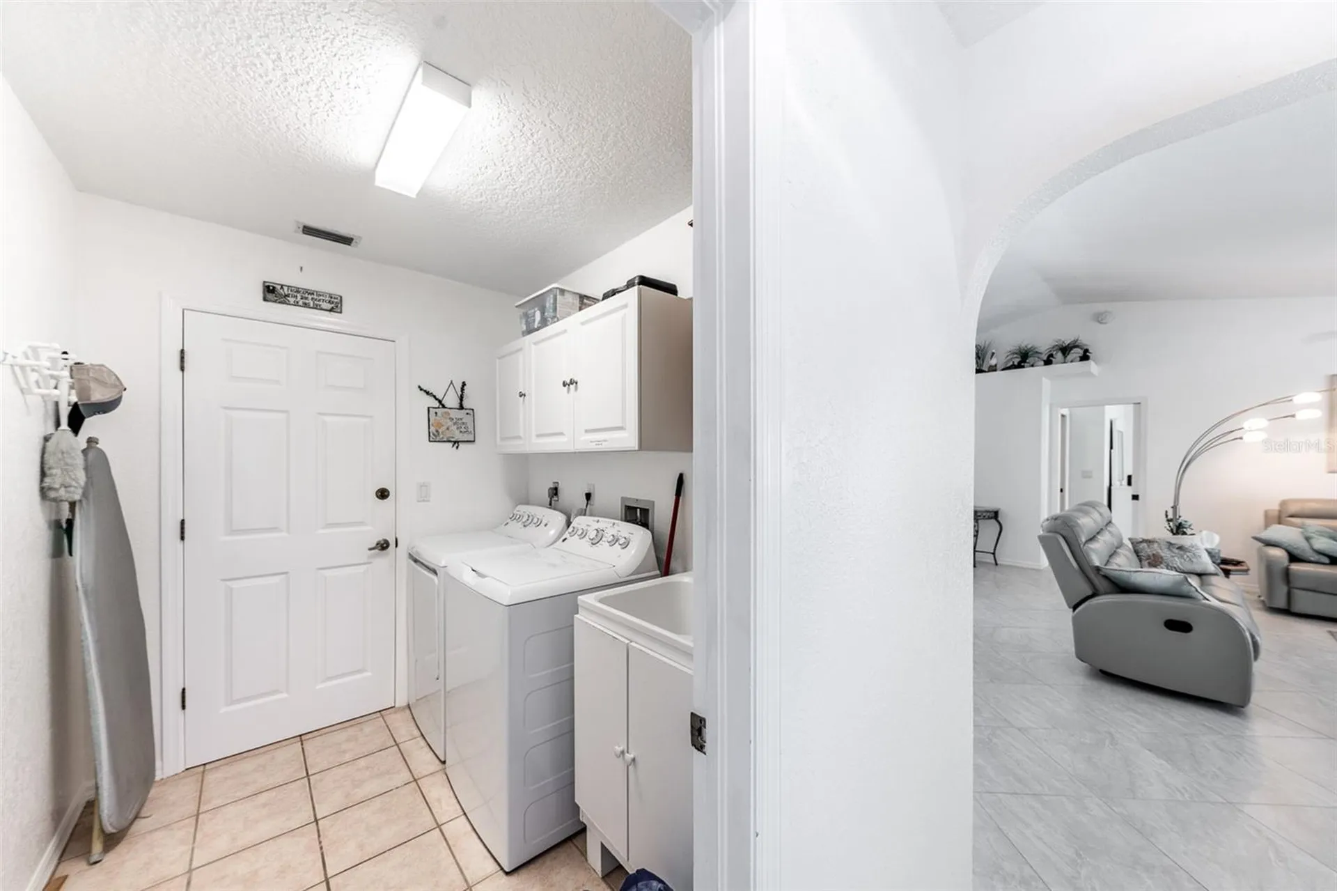 538 W Cashew Punta Gorda FL 33955