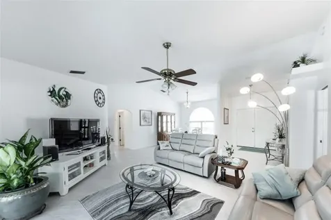 538 W Cashew Punta Gorda FL 33955