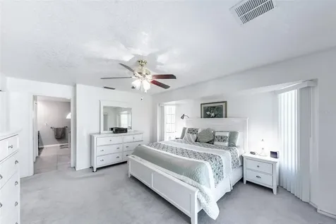 538 W Cashew Punta Gorda FL 33955
