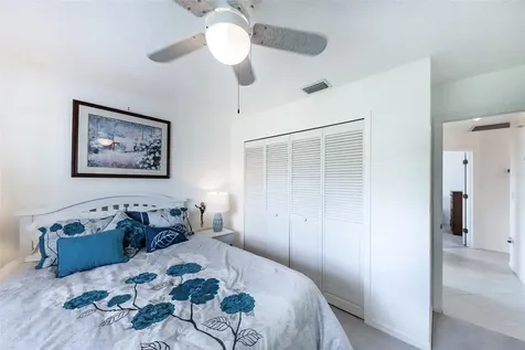 538 W Cashew Punta Gorda FL 33955